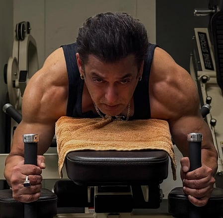 Salman Khan flaunts his bulky biceps as he sweats it out in the gym