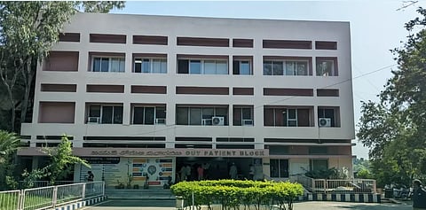 The court ordered Telangana State Road Transport Corporation (TGSRTC) and its driver to pay the compensation to the family of the deceased, Konda Ramulu.