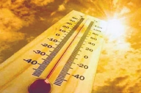 Telangana sizzles as mercury levels breach 44°C; hotter days ahead