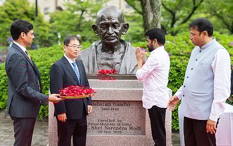 Chief Minister A Revanth Reddy and IT Minister D Sridhar Babu pay floral tributes at Gandhi Memorial in Hiroshima.