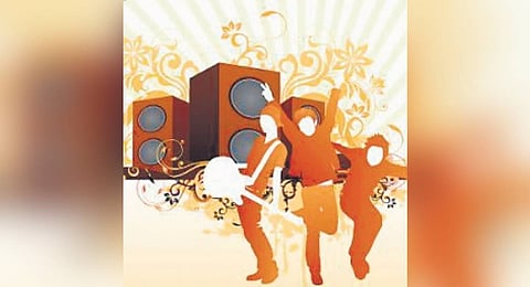 The accused include two women aged 19 and 20 from Kaloor and a 19-year-old man from Mulavukad.