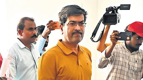 Sridhar Reddy was a key player in the liquor syndicate, coordinating the sharing of kickbacks among members.