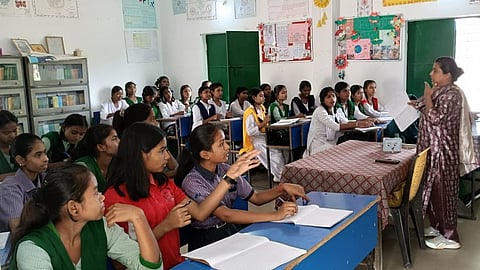 Students attending a demo session in Project Girls High School in Hazaribagh.