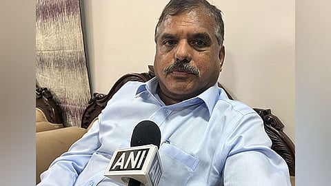 He warned that it would harm poor students and weaken public health services.