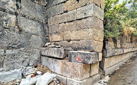 A crumbling section of Penugonda Fort in Anantapur district
