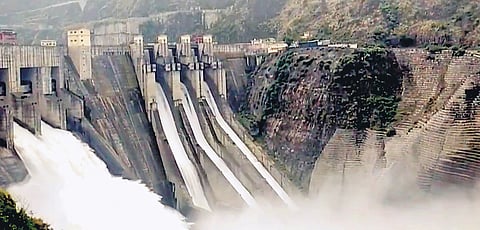 India releases water from Salal, Baglihar