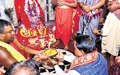 CM Mohan Charan Majhi offering prayers at Tara Tarini temple on Thursday