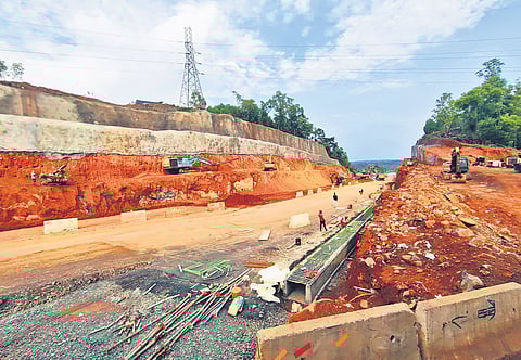 NH widening work progressing at Vattappara near Valanchery in Malappuram