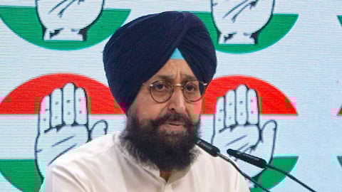 Speaking after offering prayers at the Golden Temple, Bajwa said he met officials of the Shiromani Gurdwara Parbandhak Committee (SGPC) earlier.
