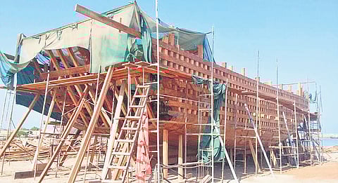 An uru being built in Kannur for display at the ‘Ente Keralam’ exhibition.
