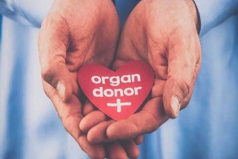 Vairamuthu's wife, V Sundari, came forward to donate his organs- liver, kidneys, corneas, and skin