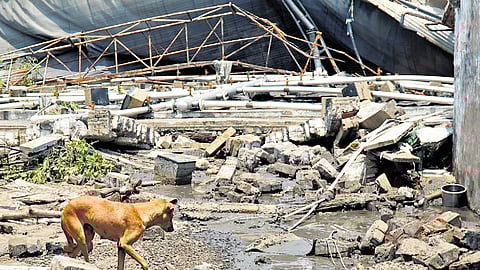 The six-lakh-litre-capacity tank burst with a loud noise.