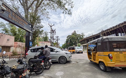 The bus terminus is coming up opposite the Srirangam GH