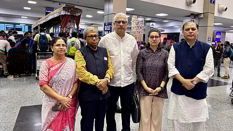A delegation from the Trinamool Congress, comprising MPs Derek O’Brien, Sagarika Ghose, and Mohammed Nadeem ul Haq, along with West Bengal Minister Manhas Bhunia and former MP Mamata Thakur, visited Chief Minister Omar Abdullah's residence in Srinagar.