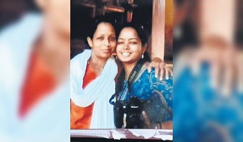 Deepa Bhasthi (right) with her mother(left)