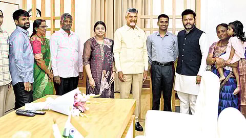 Major Malla Rama Gopal Naidu and his family with Andhra Pradesh Chief Minister N Chandrababu Naidu