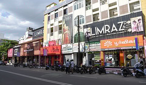 Trade activist Sajjan Raj Mehta said a union of small traders has also submitted an appeal to Labour Minister Santosh S Lad, highlighting the difficulties these shops face.