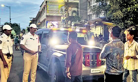 Vijayawada traffic police counselling violators of traffic norms on the spot.