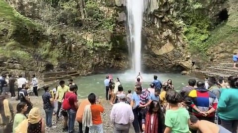 Tourists at Tiger Falls.