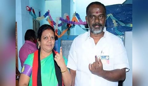 Madurai Mayor Indirani (L) with her husband Ponvasanth