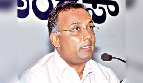 Minister Dinesh Gundu Rao