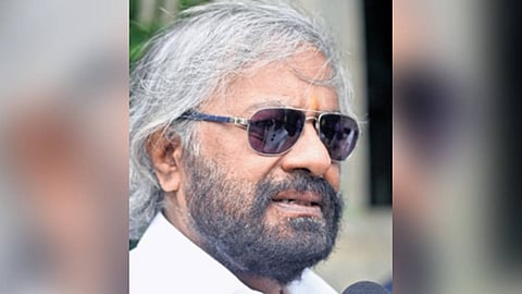 Forest Minister Eshwar Khandre directed the officials to use drones and other measures to ensure the safety of devotees.