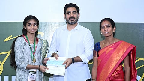 Minister for IT Nara Lokesh during Shining Stars awareness presentation ceremony to the meritorious students of SSC and Intermediate at Parvatipuram.