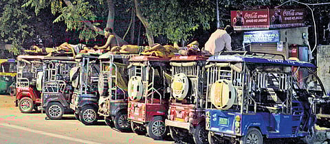 E-rickshaw menace: Fires, fraud & faulty power