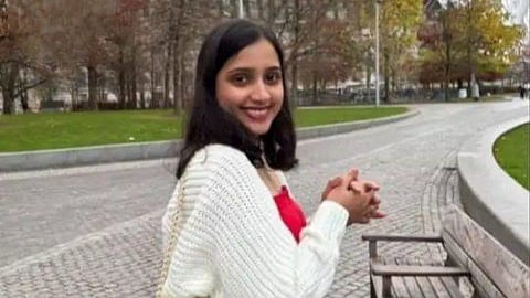 Victim of the crash was 26-year-old Maithali Patil, an air hostess from Nava village in Panvel.