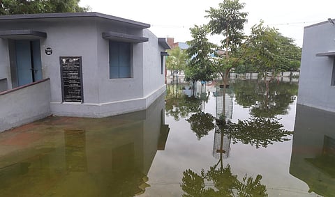a WRD official admitted that the sewage flow was temporarily blocked for bridge construction, which led to the flooding.