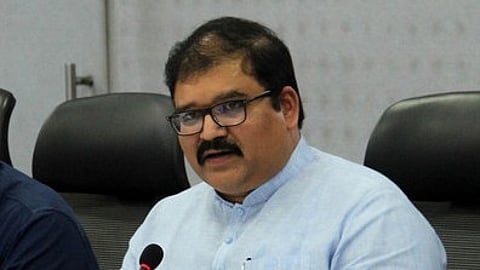 Swachh Andhra Corporation Chairperson Kommareddy Pattabhi Ram at a press conference at GVMC in Visakhapatnam.