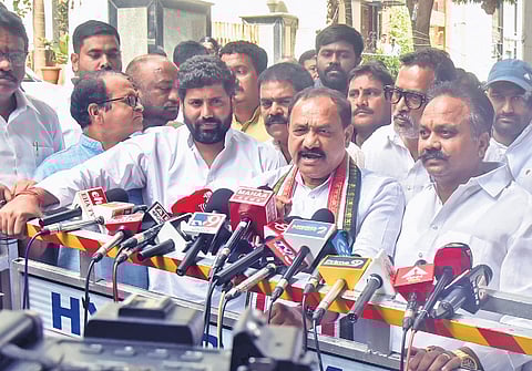 TPCC president B Mahesh Kumar Goud addresses the media after appearing as a witness before the SIT probing the alleged phone-tapping case at the Jubilee Hills police station in Hyderabad on Tuesday