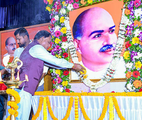 Even SP Mookerjee would have cringed.