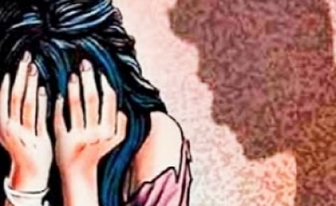 The woman, a resident of Pallikaranai, was a regular at the temple in the area where she met the priest, Ashoka Bharathi.
