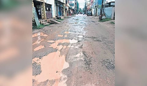 The potholed road near ITER