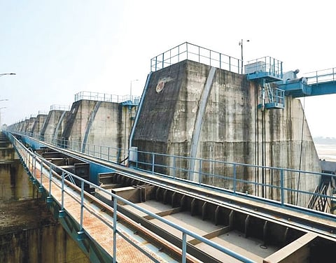 The curtain grouting, upstream grouting, close curtain grouting and other works were carried out as per the instructions of the department.