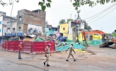 One person died as building collapsed in Delhi