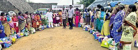 Through Vazhvagam under Street Vision, Seetha Devi offers aid to the needy across Chennai.