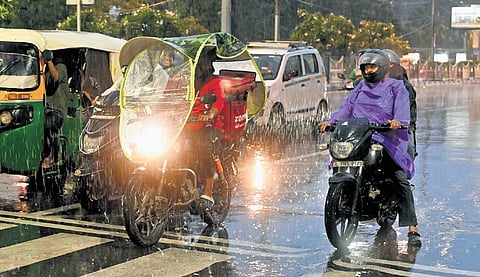 The upper air cyclonic circulation over north Bay of Bengal persists and under its influence, a low pressure area is likely to form over north-west Bay of Bengal
