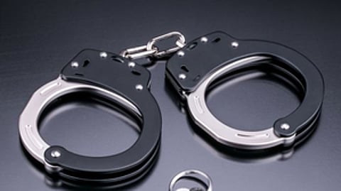 Following this, a local corporator, BJP leaders, and members of the Mahakal Seva Samiti approached the police, demanding action against the teacher.