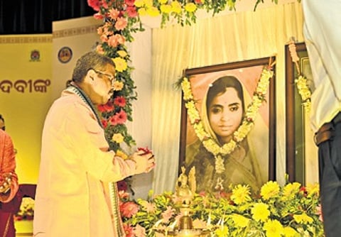 Union minister Dharmendra Pradhan pays tribute to writer Bidyutprabha Devi at RD Women’s University on Saturday