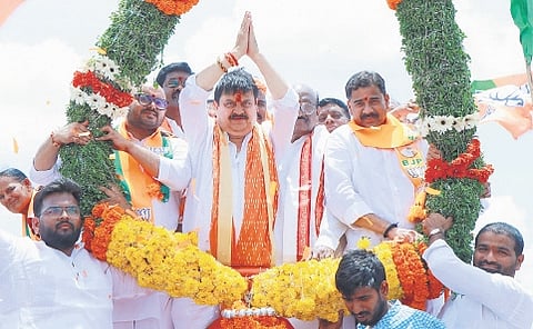 BJP State President N Ramchander Rao participated in a rally in Nalgonda on Monday.