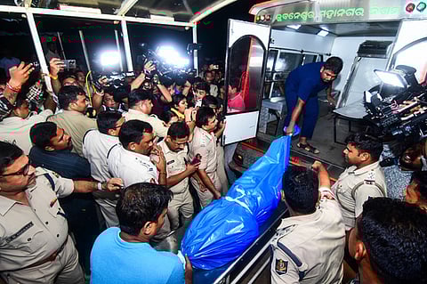 File | FM Autonomous College self-immolation case victim's mortal remains being taken from mortuary to Balasore for last