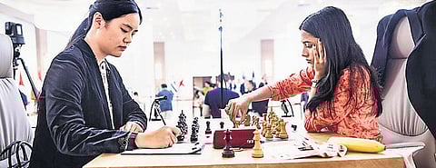 Divya Deshmukh against Zhu Jiner at the event.