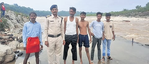 Son of the river comes back to save lives: The quiet hero of Narmada’s deadly Dhuandhar Falls