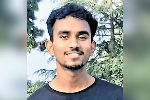 Son of a horse breeder from Rudraprayag cracks IIT-JAM 2025 after months of studying with borrowed notes in the hills