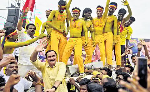 PMK president Anbumani leading the protest in Villupuram on Sunday