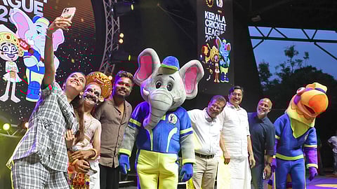 Actor Keerthi Suresh, Cricketer Sanju Samson, KCA president Jayesh George, Sports Minister V Abdurahiman, KCA secretary Vinod S Kumar during launching ceremony of Kerala Cricket League (KCL) season two at Nishagandhi auditorium in Thiruvananthapuram on Sunday.