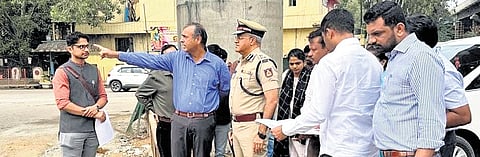 Chief Commissioner Maheshwar Rao and City Police Commissioner Seemanth Kumar Singh, along with officials, inspect the Hebbal Junction on Monday