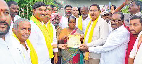 MAUD Minister Narayana, along with APSRTC Chairman Konakalla Naryana Rao, MLA Kagitha Krisna Prasad conducted Suparipalano Tholi Adugu in Pedana